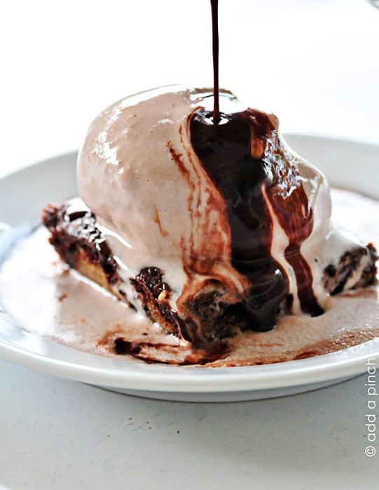 chocolate chip brownie sundae recipe add a pinch - Article 1